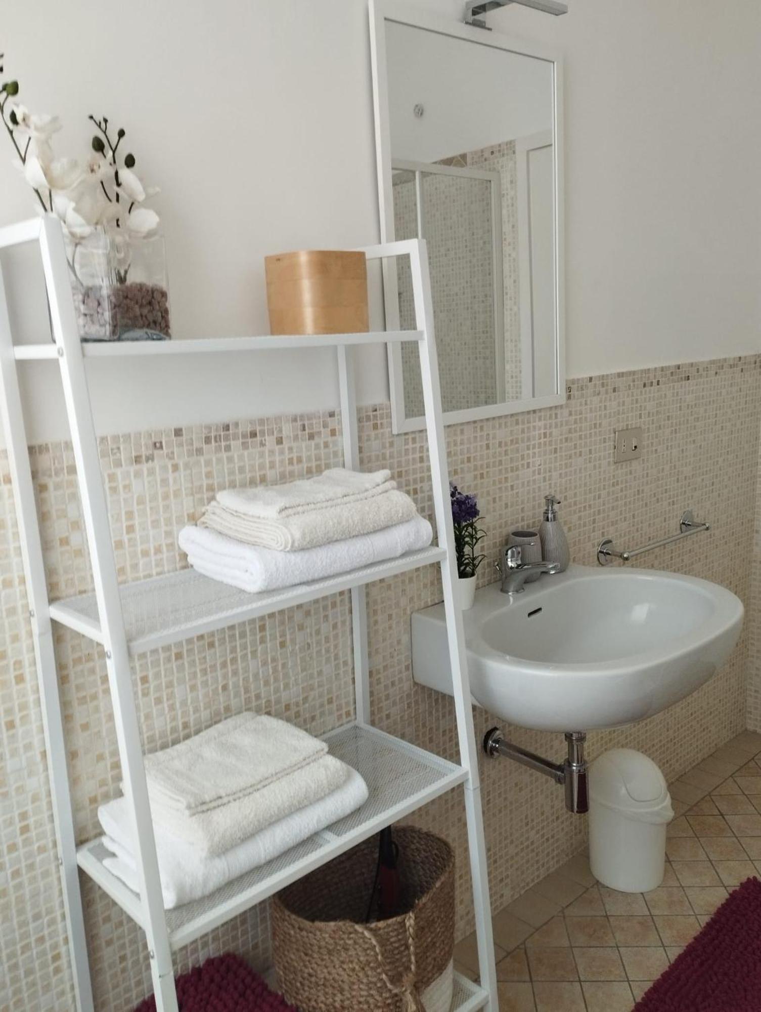 Casa Ida Apartment Песаро Екстериор снимка